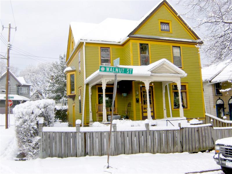 1 Walnut Street December 2007 1- lo-res.JPG